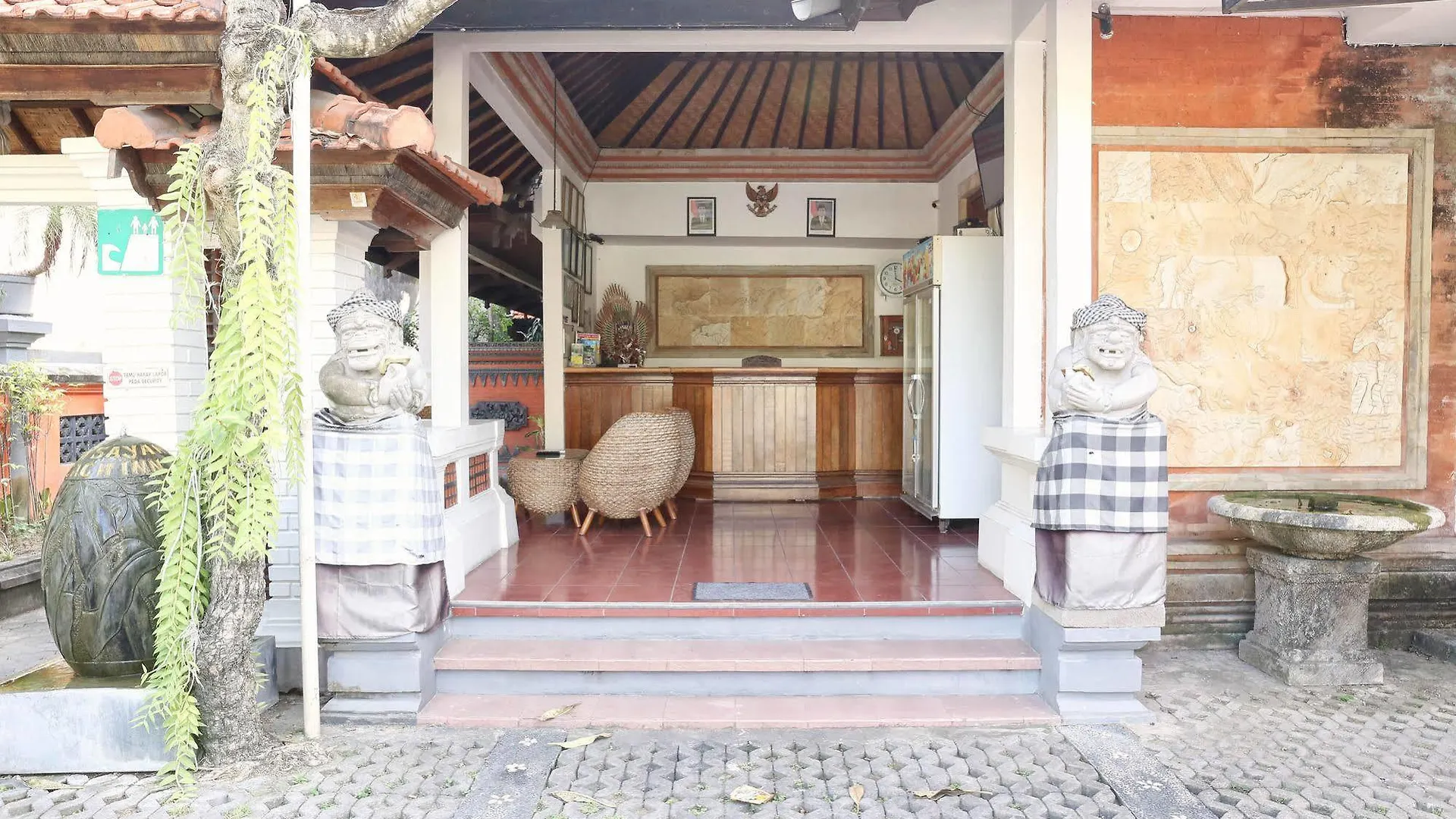 *** Hotel Reddoorz @ Pratama Nusa Dua Tanjung Benoa  Indonesia